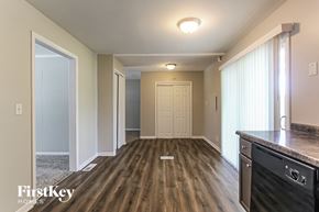 Indianapolis house for rent - 4939 Norcroft Drive Indianapolis, IN 46221