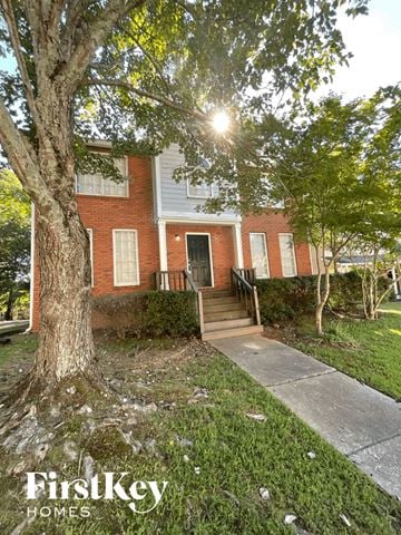 Decatur house for rent - 5003 Windsor Downs Dr Decatur, GA 30035