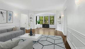 Chicago apartment for rent - a living room with a couch and a table