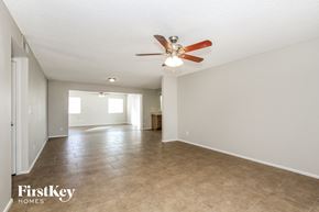 Glendale house for rent - 5031 W Windrose Dr Glendale, AZ 85304