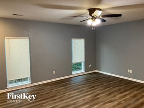Kansas City house for rent - 5110 N Bellaire Ave Kansas City, MO 64119