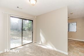 Stone Mountain house for rent - 5211 Scarbrough Ln Stone Mountain, GA 30088