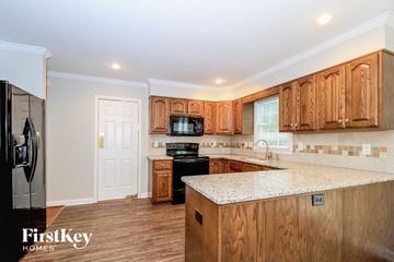 Clemmons house for rent - the kitchen is clean and ready for us to use