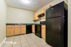 Indianapolis house for rent - 5264 Austral Drive Indianapolis, IN 46254