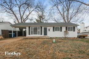 Hazelwood house for rent - 5323 Ville Cecelia Hazelwood, MO 63042