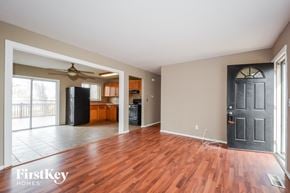 Hazelwood house for rent - 5323 Ville Cecelia Hazelwood, MO 63042