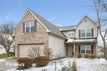 Indianapolis house for rent - full view of home with snow on the ground