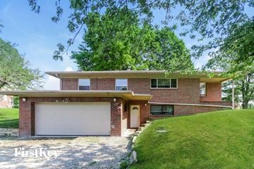 Indianapolis house for rent - 5412 E Edgewood Avenue Indianapolis, IN 46237