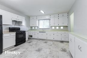 Indianapolis house for rent - 5412 E Edgewood Avenue Indianapolis, IN 46237