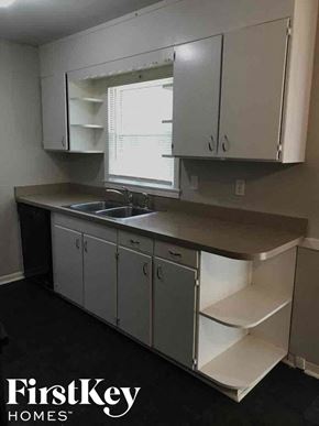 Raytown house for rent - 5436 Woodson Road Raytown, MO 64133