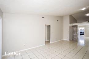Hialeah house for rent - 5505 W 27 Lane Hialeah, FL 33016