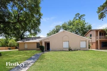 Houston house for rent - 5603 Sheraton Oaks Dr Houston, TX 77091