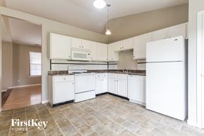 Indianapolis house for rent - 5613 Simmul Ln Indianapolis, IN 46221