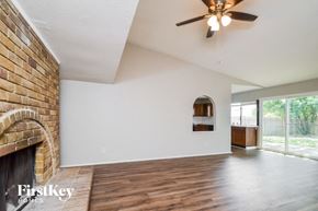 Rowlett house for rent - 5702 Magnolia Ln Rowlett, TX 75089