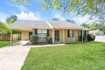 Memphis house for rent - 5765 Ashridge Place Memphis, TN 38141