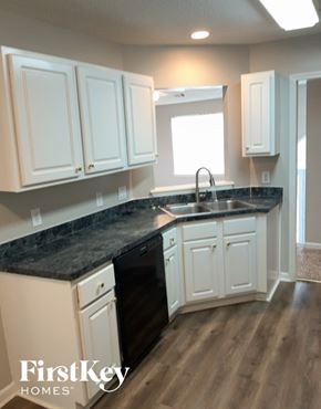 Rex house for rent - 5879 Ruby Walk Rex, GA 30273