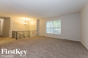 Parkville house for rent - 5905 NW Whispering Oaks Lane Parkville, MO 64152