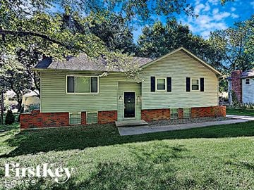 Kansas City house for rent - 5906 NW Walnut Creek Dr Kansas City, MO 64152