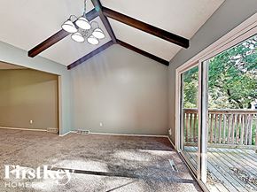 Kansas City house for rent - 5906 NW Walnut Creek Dr Kansas City, MO 64152