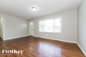 Raytown house for rent - 5915 Blue Ridge Cut Off Raytown, MO 64133