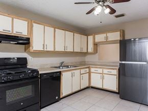 Lake Worth house for rent - 5990 Ithaca Circle W Lake Worth, FL 33463