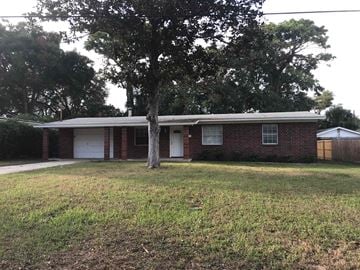 Jacksonville house for rent - 6003 Holly Bay Drive Jacksonville, FL 32211