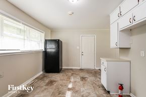 Indianapolis house for rent - 6021 E 42nd Street Indianapolis, IN 46226