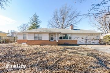 Raytown house for rent - 6140  Hunter St Raytown, MO 64133