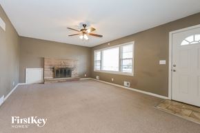 Raytown house for rent - 6140  Hunter St Raytown, MO 64133