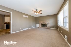 Raytown house for rent - 6140  Hunter St Raytown, MO 64133