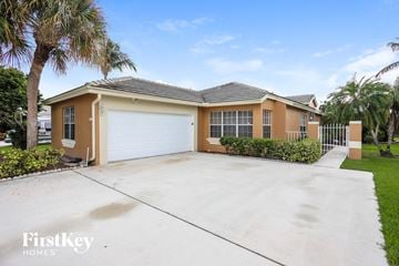 Boynton Beach house for rent - 6193 Lansdowne Cir Boynton Beach, FL 33472