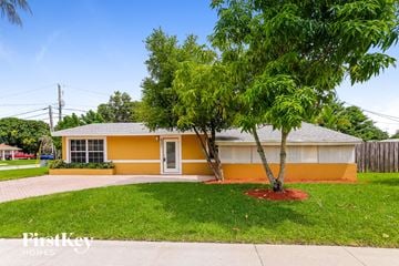North Lauderdale house for rent - 6321 SW 17 Street North Lauderdale, FL 33068