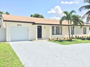 Hialeah house for rent - 6671 NW 199 Street Hialeah, FL 33015