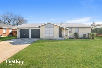 Forest Hill house for rent - 6709 ALMA ST Forest Hill, TX 76140