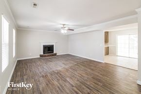 North Charleston house for rent - the living room is clean and ready to be used as a family room