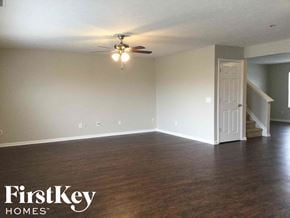 Indianapolis house for rent - 6914 Governors Point B Indianapolis, IN 46217