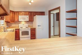 Indianapolis house for rent - 6921 Mapleton Ct Indianapolis, IN 46214