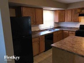 Saint Louis house for rent - 6933 Parc Charlene Saint Louis, MO 63033