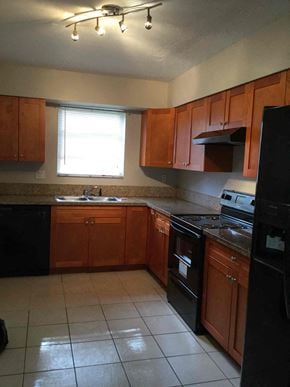 Pembroke Pines house for rent - 6941 SW 5 St Pembroke Pines, FL 33023