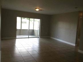 Pembroke Pines house for rent - 6941 SW 5 St Pembroke Pines, FL 33023