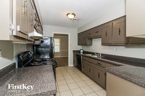 Memphis house for rent - 7132 Shadow Oak Memphis, TN 38125