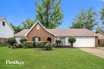 Memphis house for rent - 7161 Oak Chase Lane Memphis, TN 38125