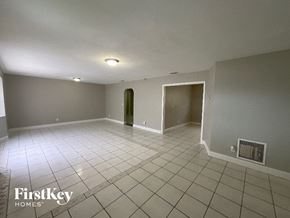 Pembroke Pines house for rent - 7171 SW 10 Ct Pembroke Pines, FL 33023