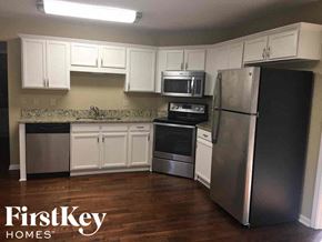 Olive Branch house for rent - 7372 Hunter''s Forest Dr Olive Branch, MS 38654