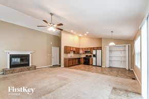 Indianapolis house for rent - 7427 Cobblestone West Dr Indianapolis, IN 46236