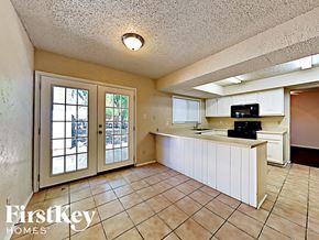 Dallas house for rent - 7431 Bayberry Ln Dallas, TX 75249