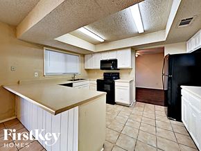 Dallas house for rent - 7431 Bayberry Ln Dallas, TX 75249