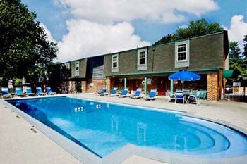 Swimming pool with sundeck