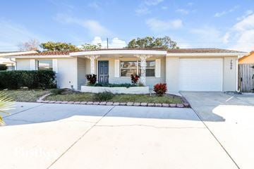 Port Richey house for rent - 7600 Topay Ln Port Richey, FL 34668