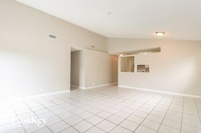 North Lauderdale house for rent - 7701 SW 7th Ct North Lauderdale, FL 33068
